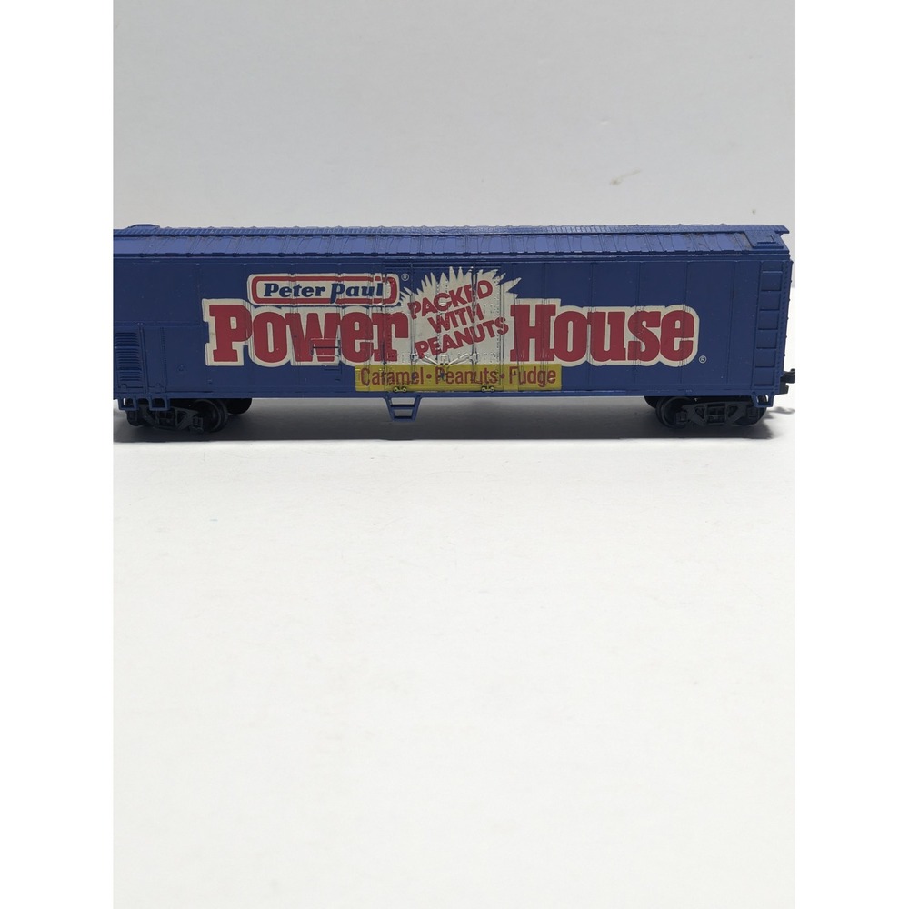 Bachmann Vintage HO Scale Peter Paul PowerHouse Candy Boxcar Blue Train Car